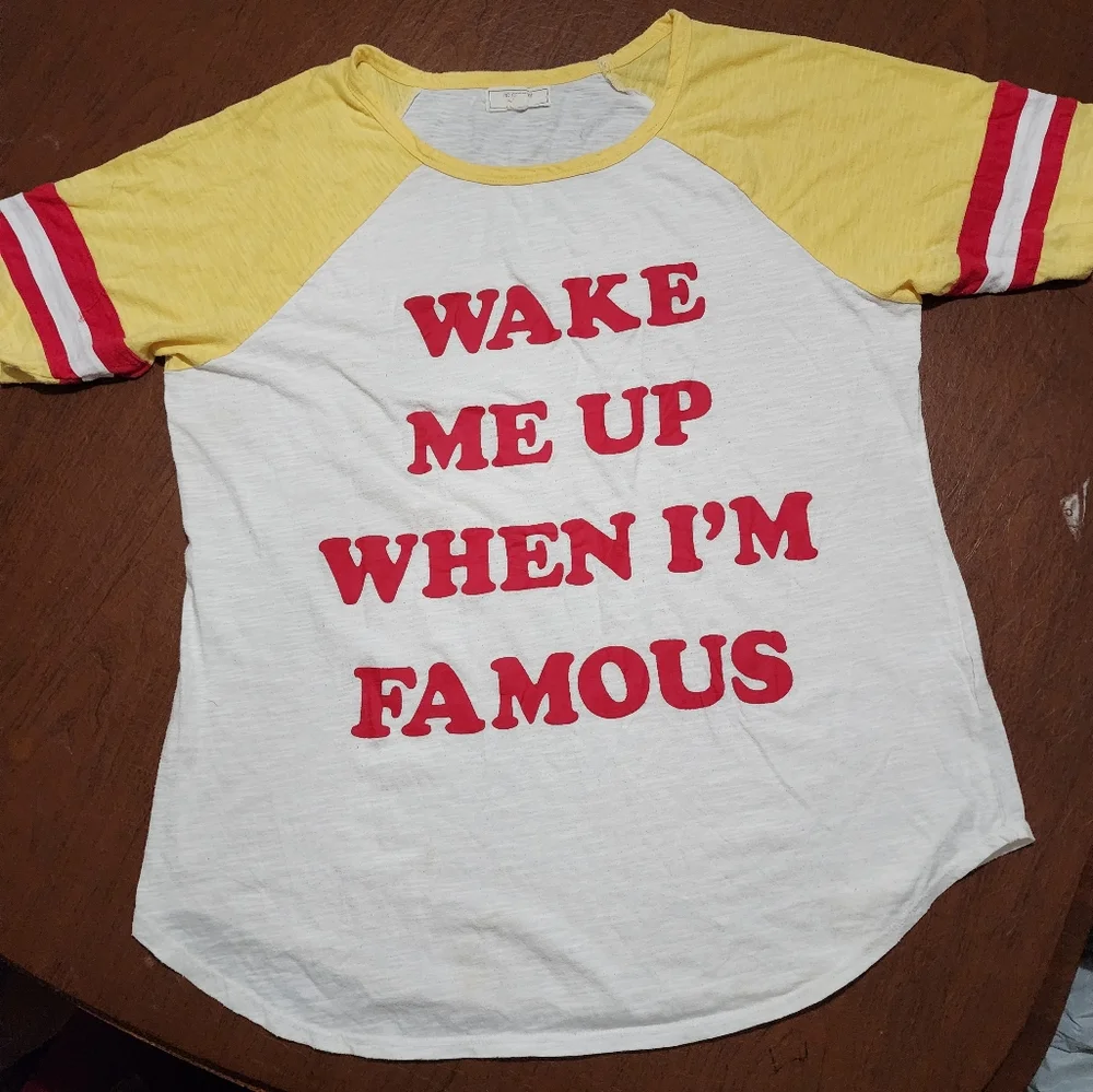 No Comment Yellow Red and White Tee - Picture 1 of 5
